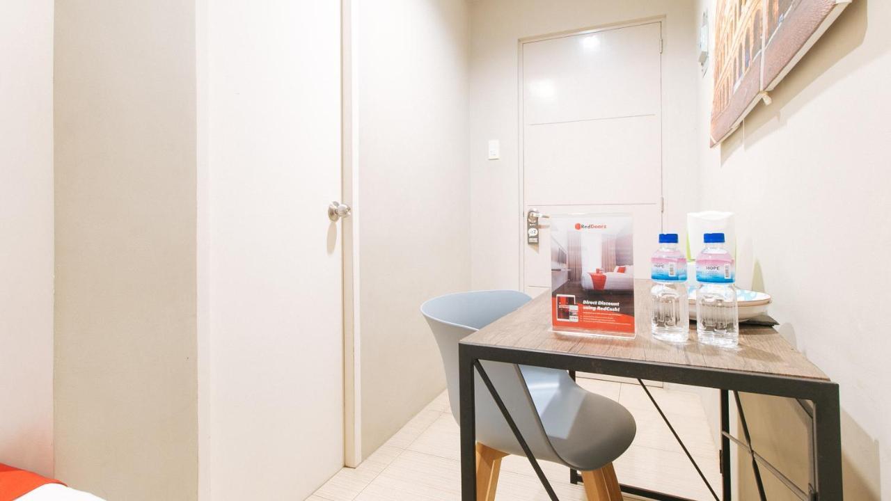 Reddoorz Plus Near Osmena Highway 2 Manila Exterior foto