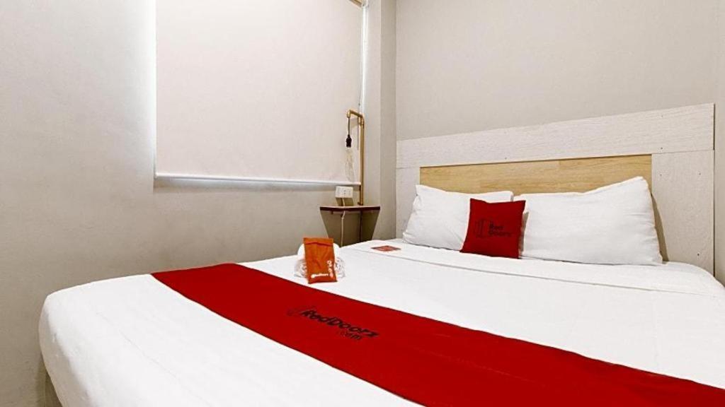 Reddoorz Plus Near Osmena Highway 2 Manila Exterior foto